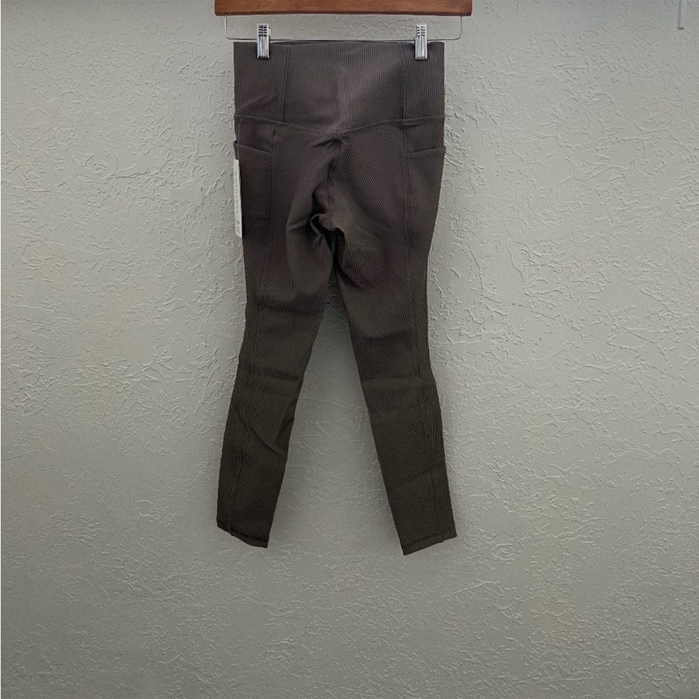 Athleta salutation stash rib leggings 7/8 size small - Picture 11 of 12